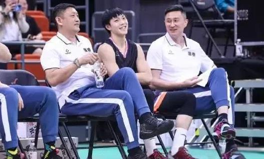 杜锋执教生涯将迎来“大考验”！全运会四川队名单公布：7名浙江广厦球员+周琦，四个