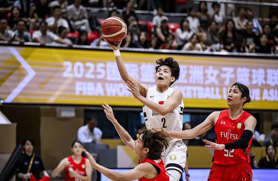 女篮亚冠决赛：杨舒予23分，广东女篮大胜日本红浪女篮夺冠
09月28日讯 202