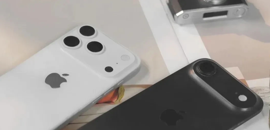 薄到无敌❗ iPhone17Air新机模曝光

 iPhone 17 Air新机