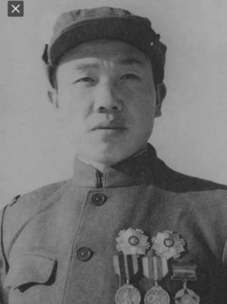 1950年，志愿军排长郭忠田私自放走了美军50多辆坦克，却带领全排以0.215的