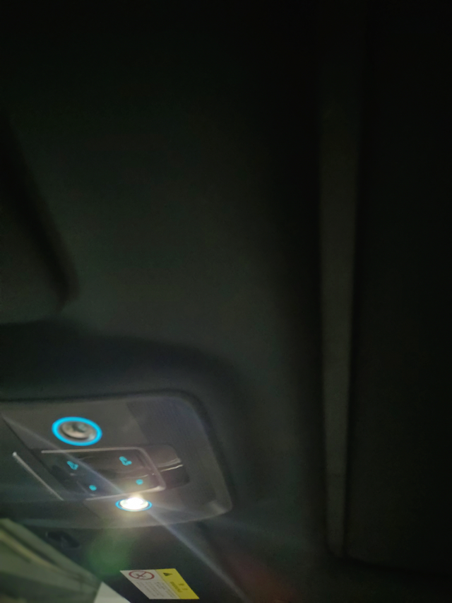 宋plus天窗异响
问一下各位你们的车天窗附近有异响吗？类似里面泡沫棉的声音，都