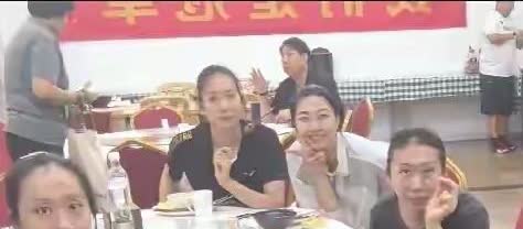 天津女排
开始操刀全运会备战，
陈馨彤又回来了，
之前全锦赛好像没参加..
