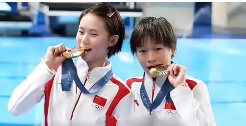 恭喜陈芋汐/全红婵夺得2025世界泳联跳水世界杯总决赛女子双人10米跳台冠军！这