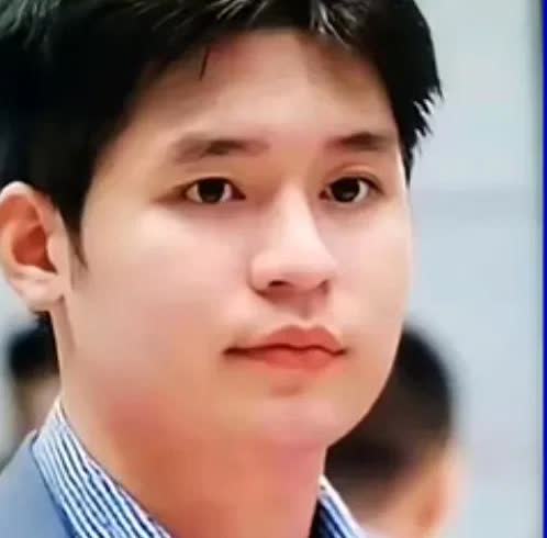 林诗栋
不出五年将彻底改变
国乒男队格局
个人觉得不出5年。
林诗栋将彻