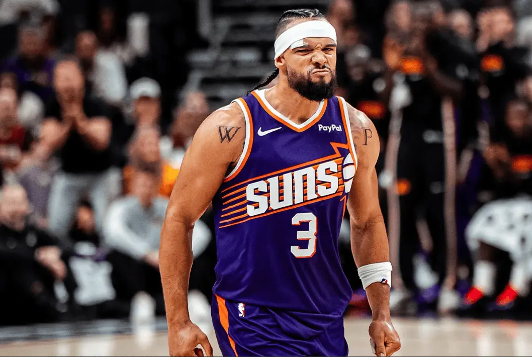 NBA官方宣布，狄龙-布鲁克斯因在场上做不雅动作而被罚款2.5万美元。
该事件发