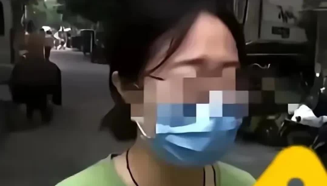 在女儿的心里，父亲不如一条狗。
杭州有位父亲，因为弄丢了女儿养了五年的狗，挨了