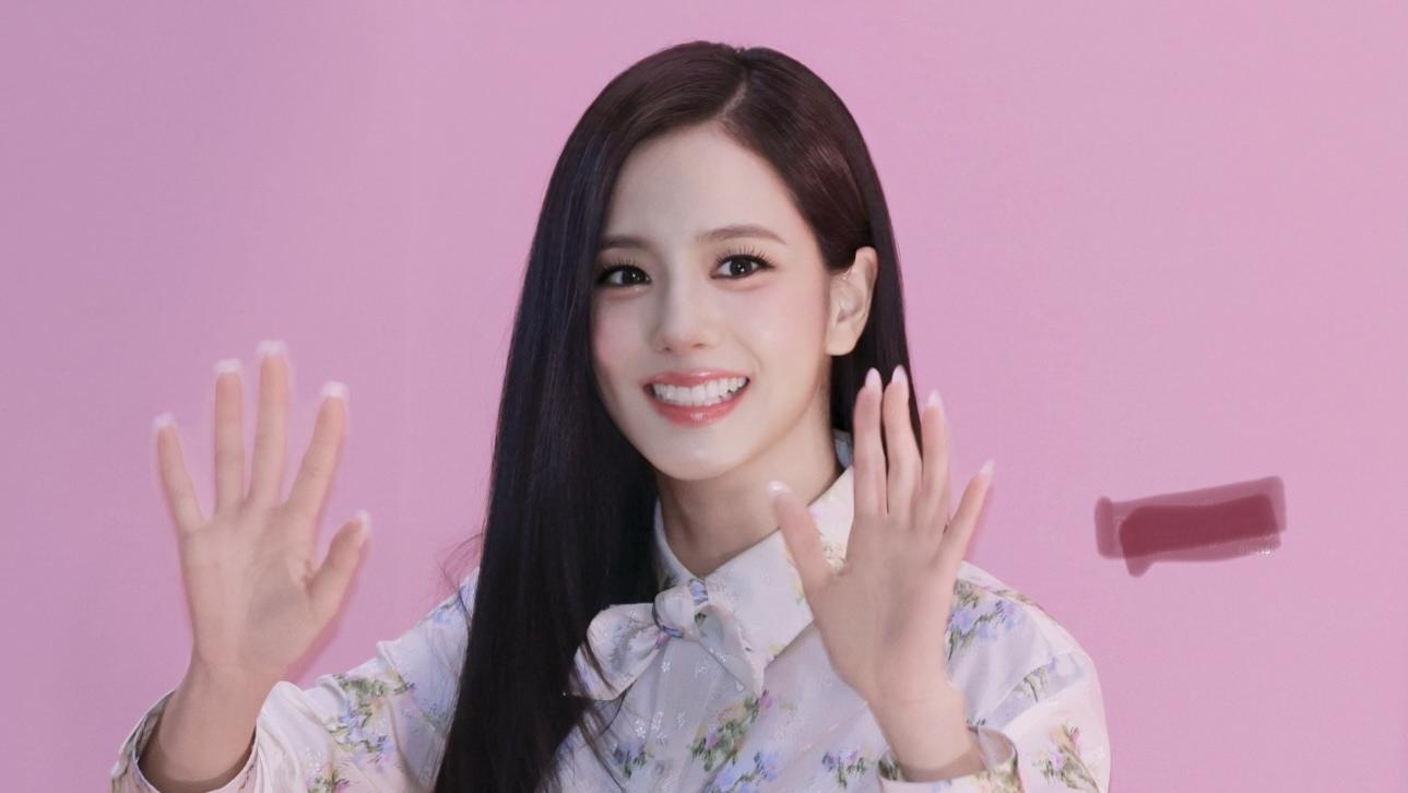 跟着金智秀穿春款，温柔甜美感upupup，快来抄作业吧！