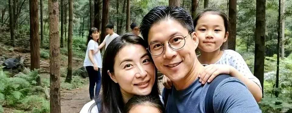 郭晶晶在社交平台上晒出了假期vlog，真是豪爽大方，直接把宝贝儿女们都亮出来了！