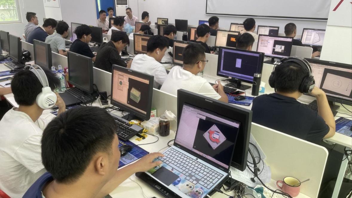 车间即课堂的CNC培训模式，真的能学到真本事吗？