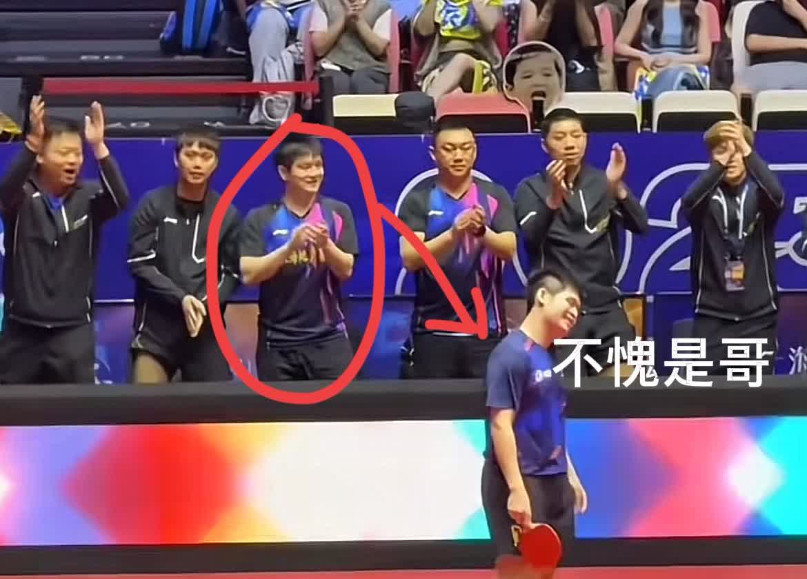 上海队一天双杀！

海南高温都压不住他们。

今天樊振东先给林诗栋打了一