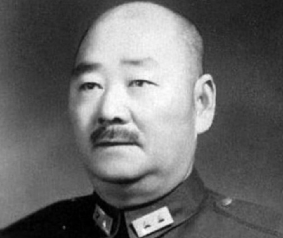 1949年底，国民党上将刘峙以治糖尿病为由留在香港，过起了花天酒地的生活，每日出