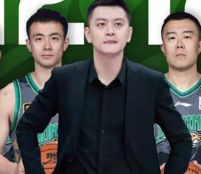 奥利弗的到来，说明辽宁队确实遇到了困难，必须面对现实。有什么样的人就打什么样的球