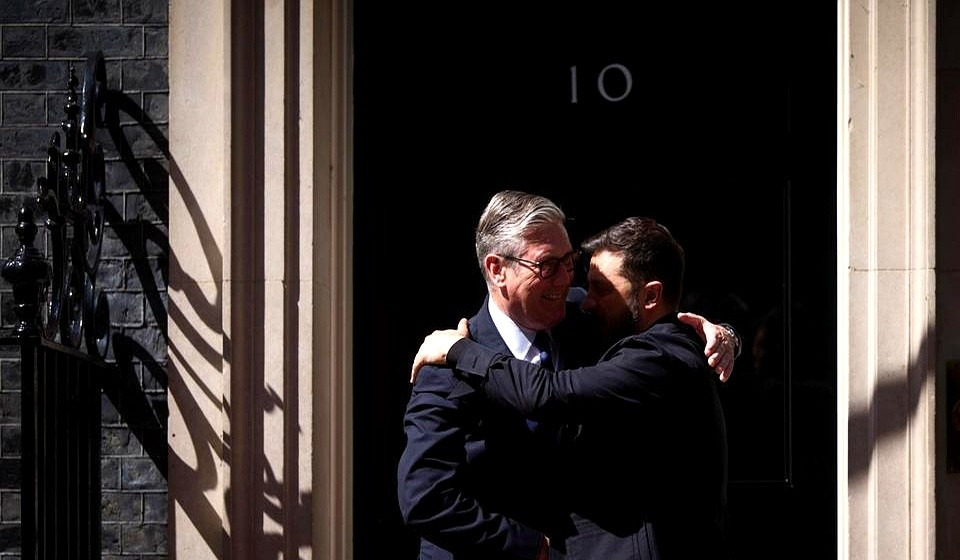 英国帮乌克兰练兵，未来咋样？











啥？英国竟然答应泽连斯基了！
