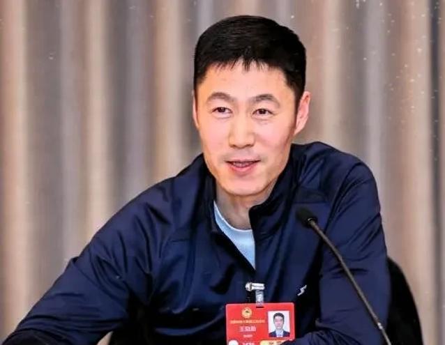 有什么说什么，未来国乒双打组带头的人，基本就是这俩人跑不了了：  
1、闫森60