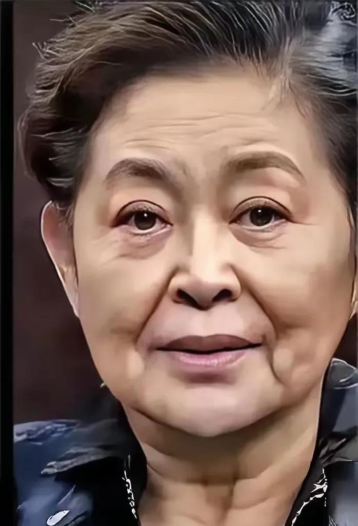 天呐，真的被吓到了，这究竟是谁？还能认出来吗？