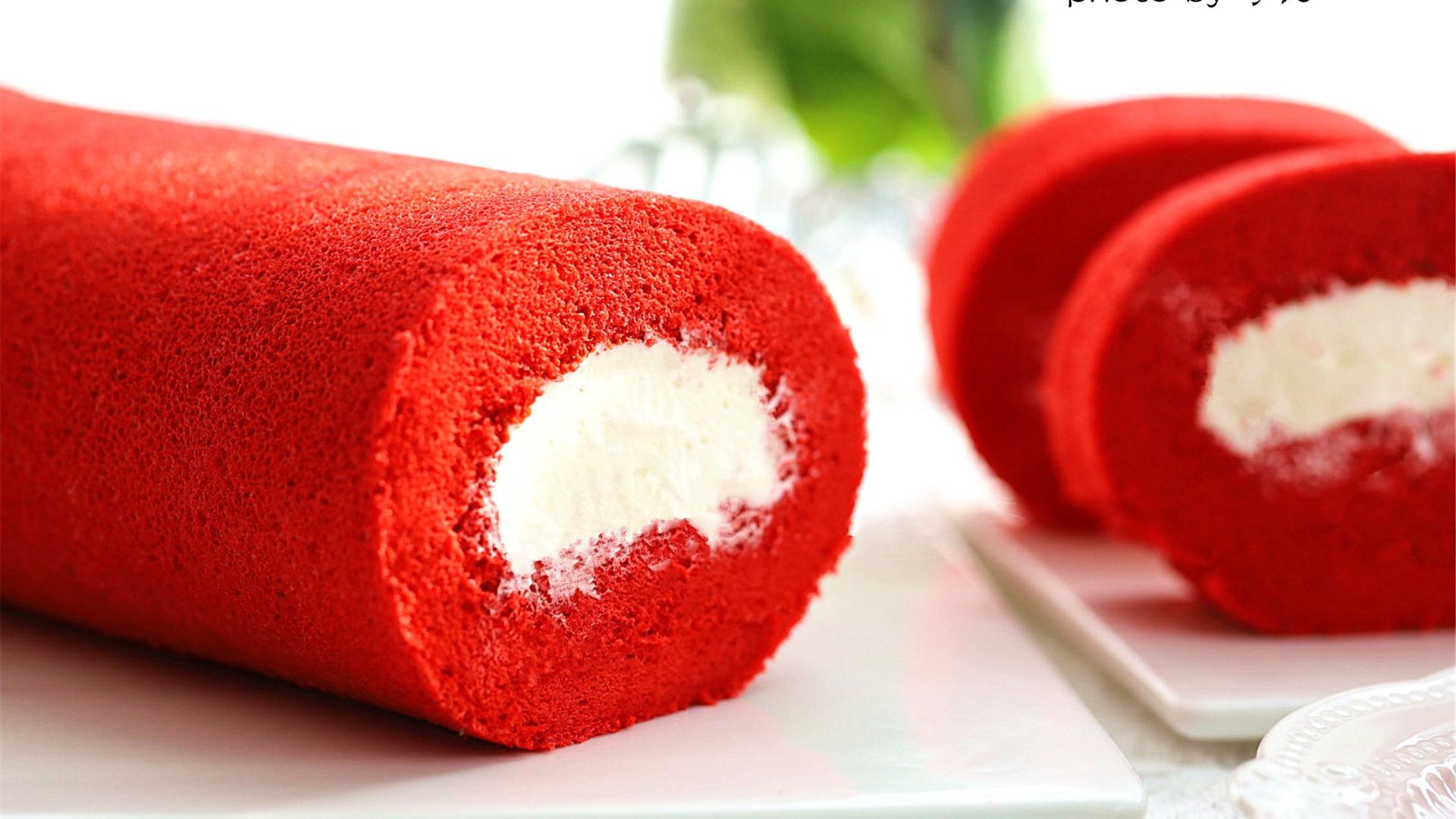 红丝绒蛋糕卷，柔软细腻不开裂，零毛孔，详细教程来了