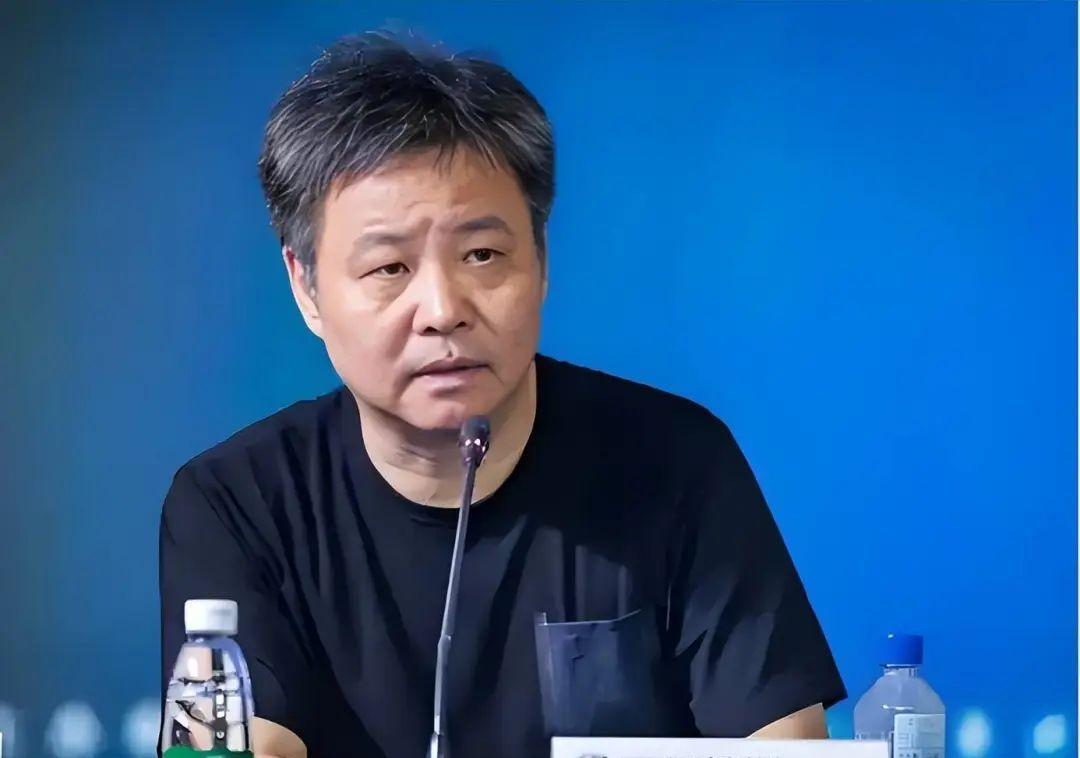 余华：若想一日不得安宁，你就请客；若想一年不得安宁，你就盖屋；若想一辈子不得安宁