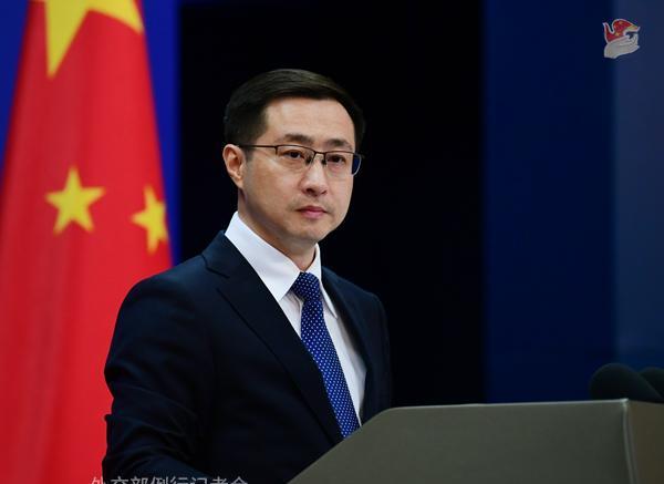 日本防卫大臣今天称中方声称日本应对上周末两国军机在太平洋上空近距离接触事件负责，