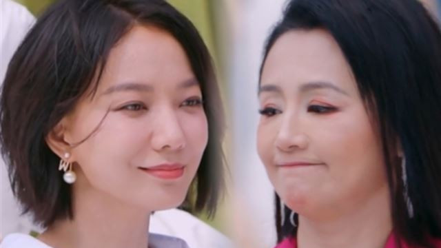 曹颖低情商调侃王珞丹，拉踩那英、高圆圆，被邓萃雯机智内涵