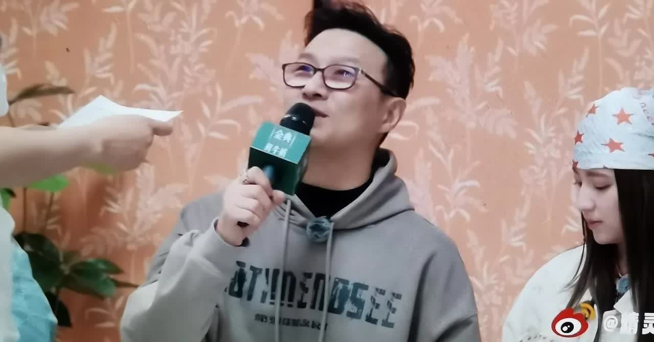 汪峰连自己原创的歌词都记不住，遭到朱丹等人的嘲讽，汪峰尴尬的说：“我记不住自己的