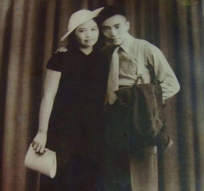 “你可以告发我，也可以离婚。”1938年，得知身份被怀疑，一个女地下党员让丈夫在