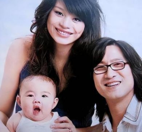 当年，葛荟婕被汪峰赶出家门，她不甘心：“我好歹也给你生了一个孩子，多少给点分手费