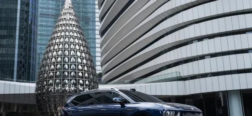 3月18日，广汽昊铂HL正式开启预售，以27.98万起的价格，为高端SUV市场投