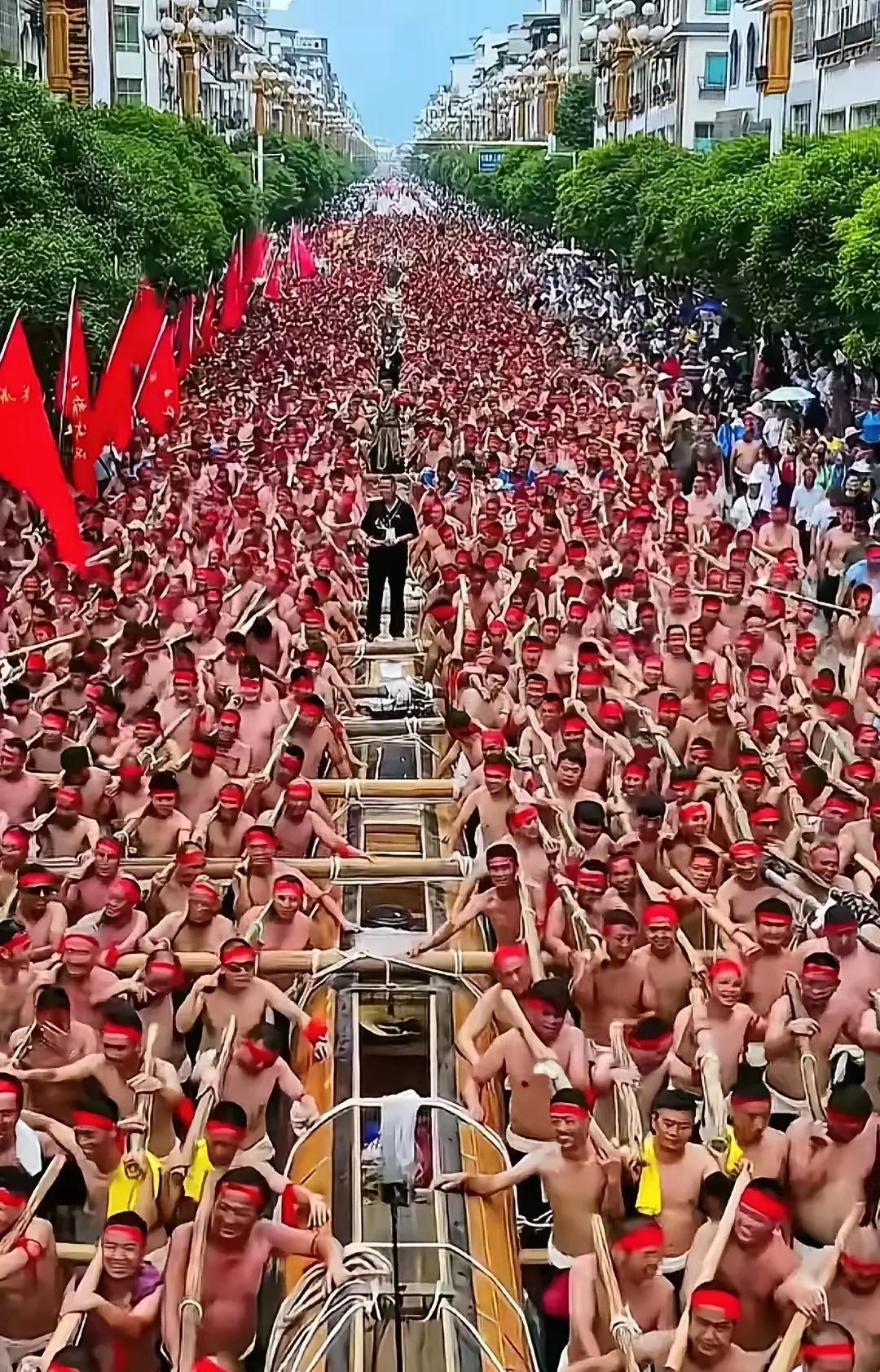 震撼不震撼
自己去看看