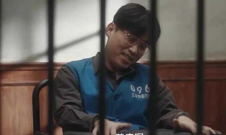 7.《棋士》。明星企业家王红羽做梦也想不到自己会被一个窝窝囊囊的崔业给“毁了”。