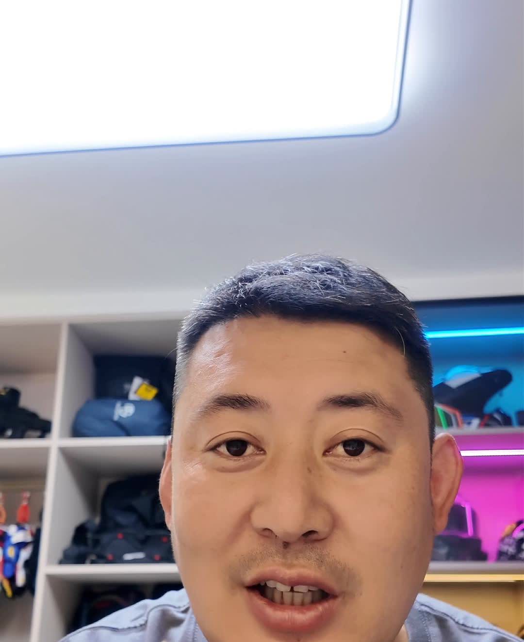 新款豪爵UHR150。
炸裂了兄弟们，这次豪爵的UHR真的来了，一同上市的还有