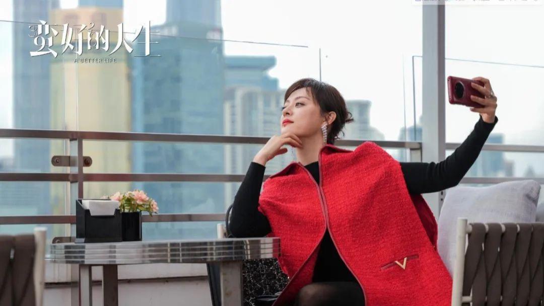 蛮好的人生：胡曼黎欠债400万离婚，消费降级逛菜场，她凭啥逆袭
