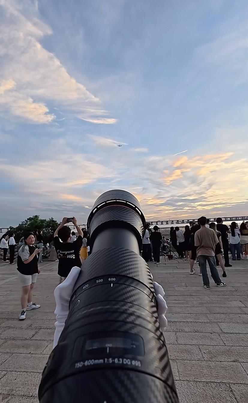 30万一台的哈苏相机4亿像素，拍出来效果果然不同凡响，玩摄影的就是厉害，这一台相