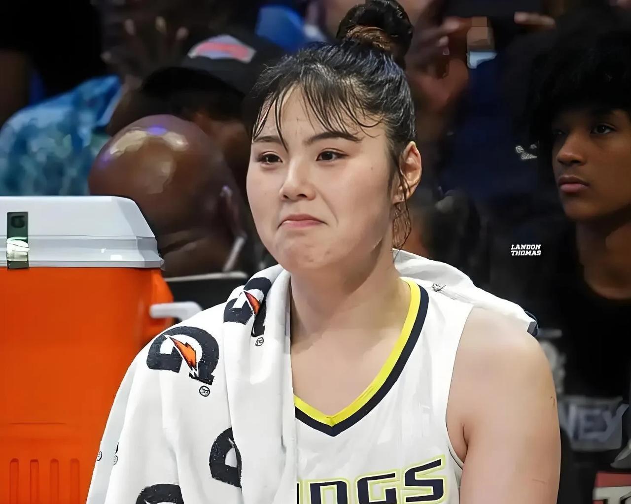 赤裸裸的报复行为？
昨天大运会总决赛中，中国大学生女篮以81-69大胜美国大学生