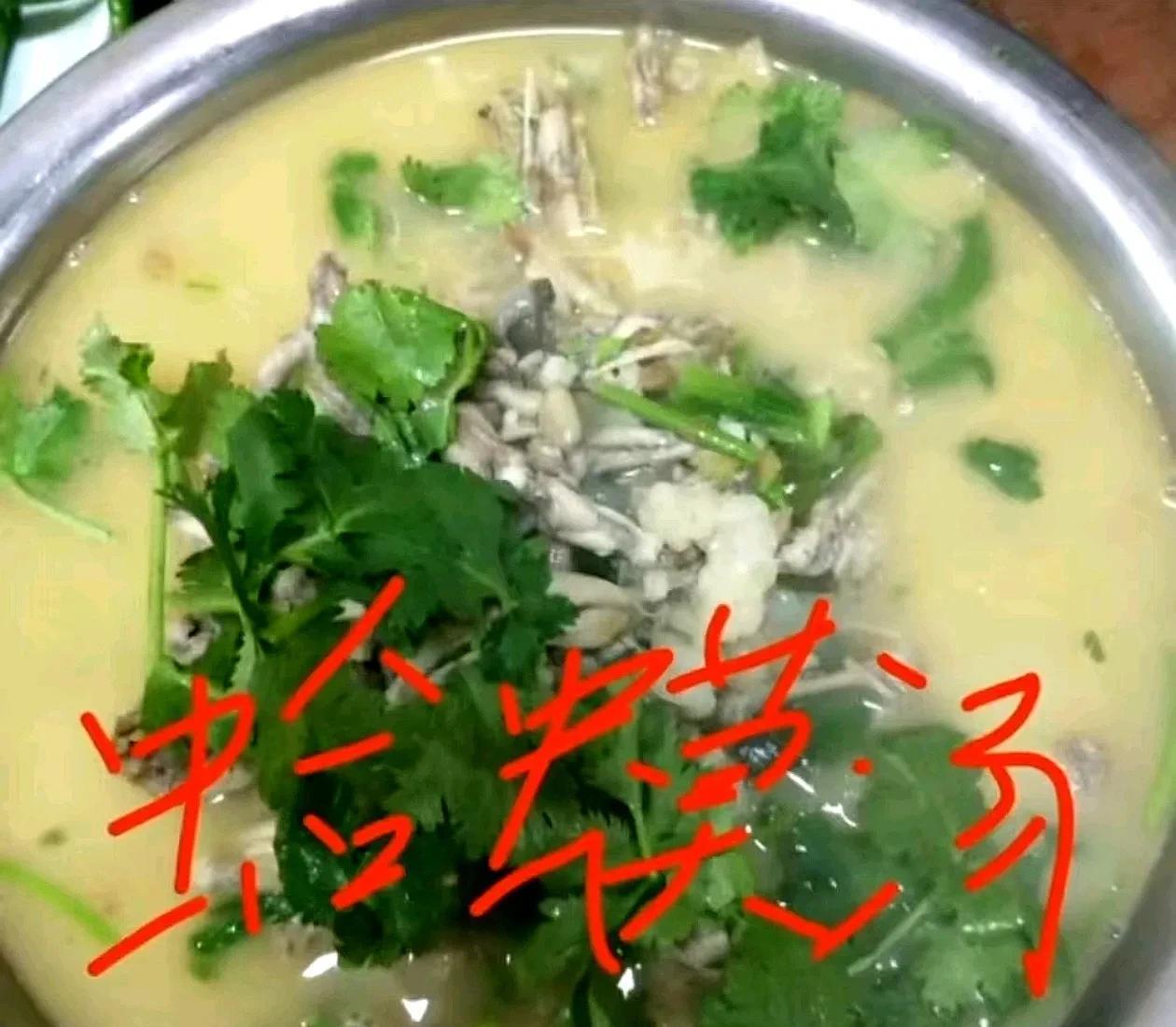       一天之内，无意看到两个处罚案例，简直触目惊心，犹如天方夜谭。
   