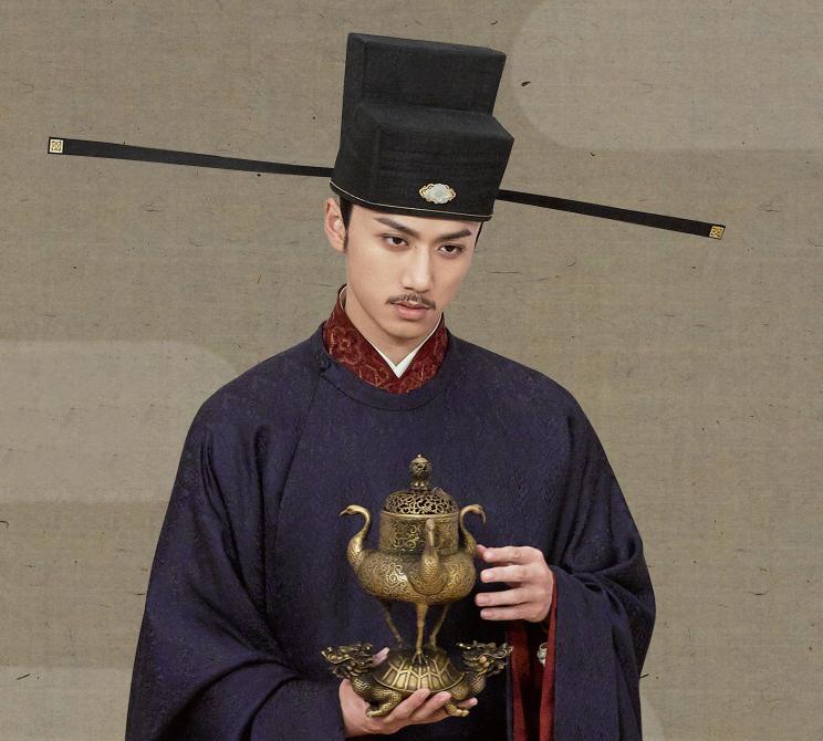 1220年，南宋宰相史弥远为了“祝贺”祁国公赵竑被立为皇子，便送给他一个会弹琴的