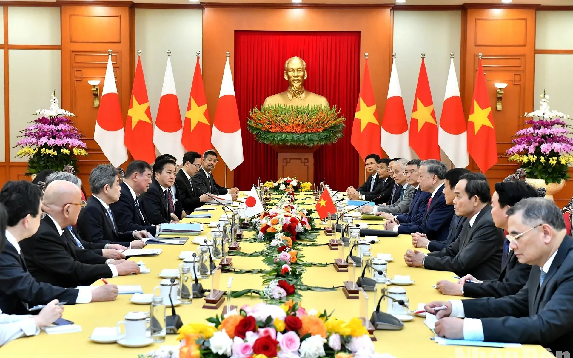 日本石破茂访问越南没谈拢











哎呀，这个场面可真是有点僵！日本