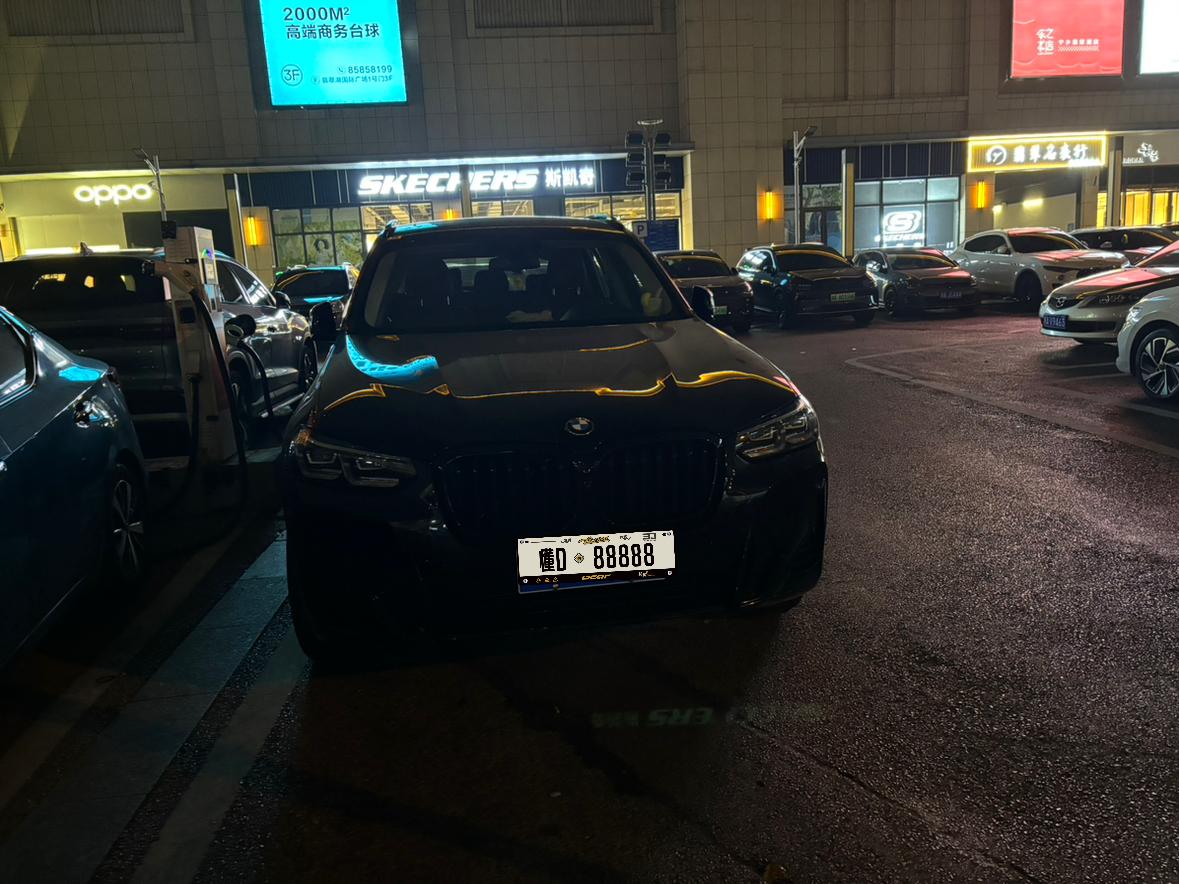 说起黑武士，不得不说宝马X5。