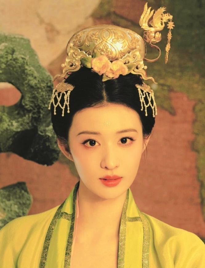 王楚然和辛云来的《明月录》被爆更换导演
这部剧阵容非常强大，原定导演是《赴山海》