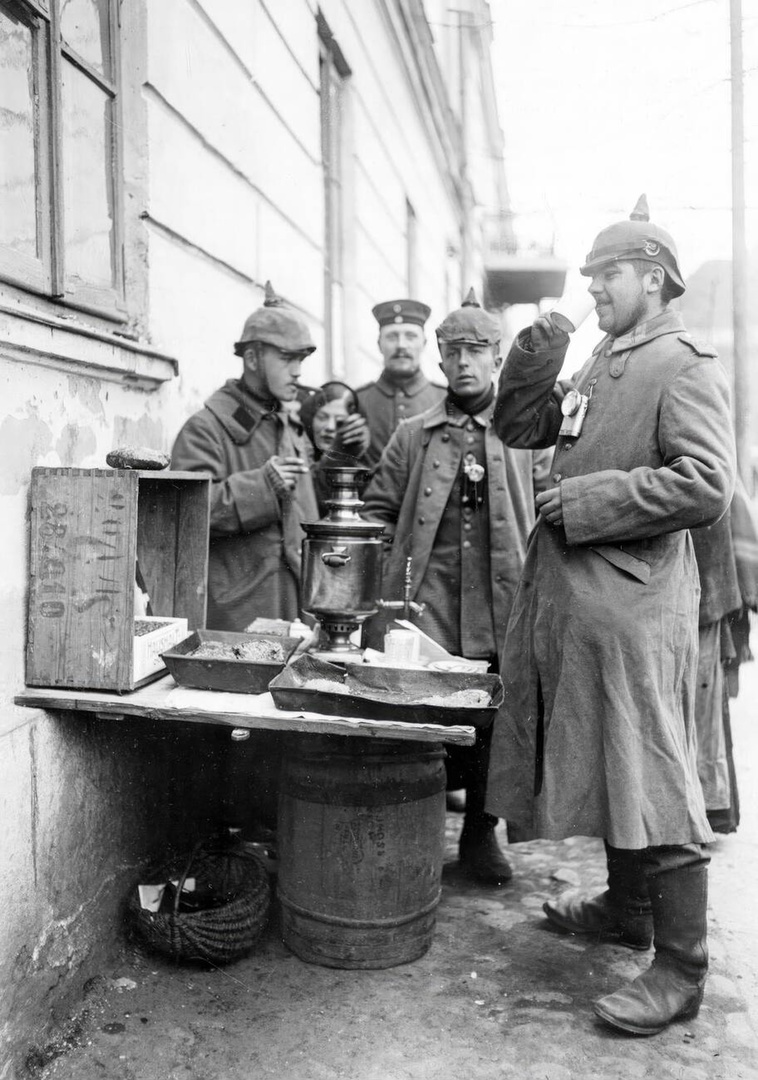 早，恰饭冇？（1914年—1915年，波兰罗兹地区的德军）