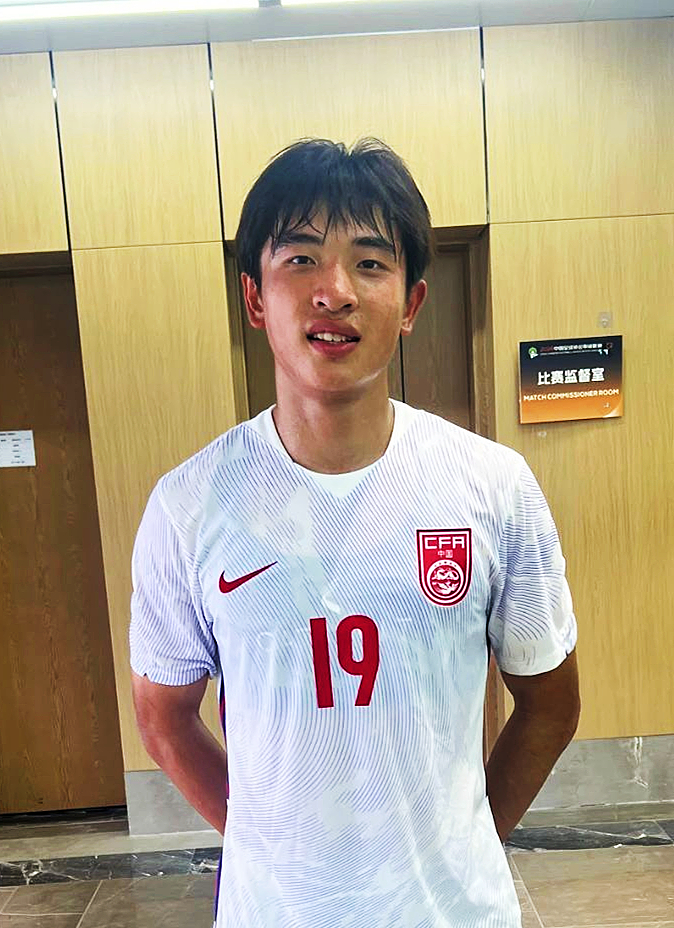 正在迪拜拉练的U17国少，在热身赛中再次输球，0-1输给了朝鲜队。至此，国少在热