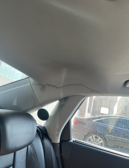 雨季如何养护爱车？
全景天窗的车雨季一定要注意！！！及时疏通天窗排水管，不然堵住