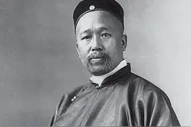 1919年，62岁的康有为在西湖边偶遇18岁的船家少女张阿翠，一见倾心，想纳为己