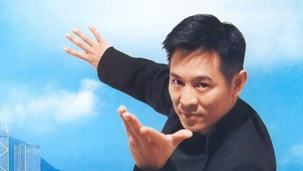 62岁李连杰身体状况非常好，曾经公开回应网友的疑问，他现在怎么样了