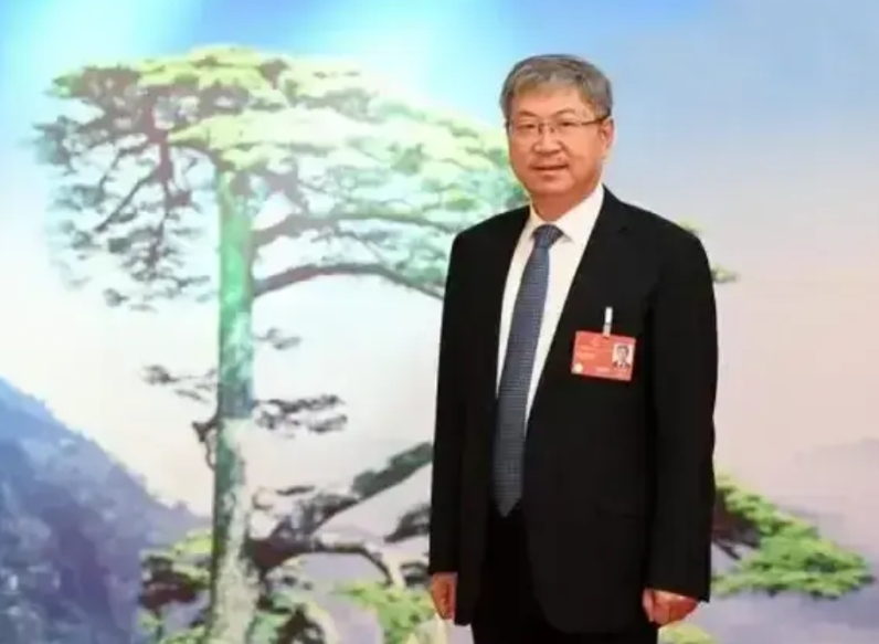 真正的国产之光！奇瑞汽车出口突破500万台

据金融界新闻报道，奇瑞董事长尹同跃