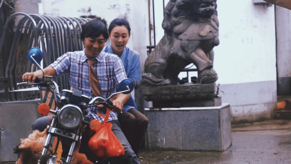 《开货车的小镇青年》：没有开上高速，人生会不一样吗？