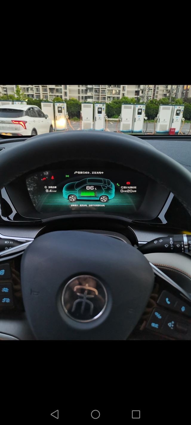 快充变慢问题
刚买来那会儿都是86%之前都是18kw左右的，86%后是9.7kw