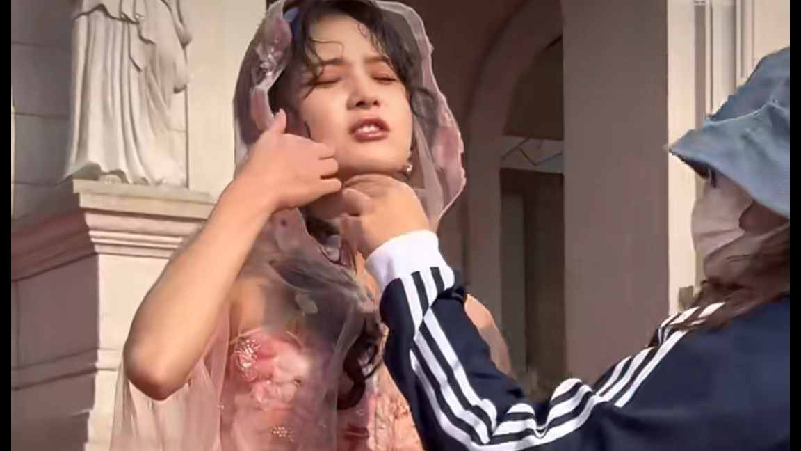 短剧圈突发！头部演员左一被曝和助理打架，本人正式作出回应