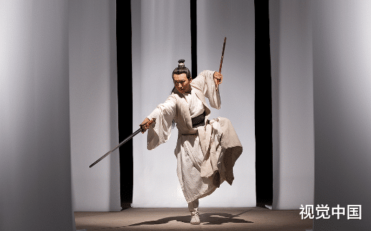 女大学生的护卫生存指南