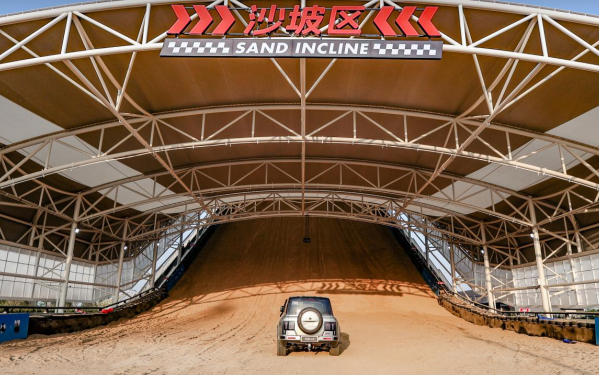 全速好玩尽在比亚迪赛车场！全民赛道 全场好玩！比亚迪全地形赛车场正式开业了。
8