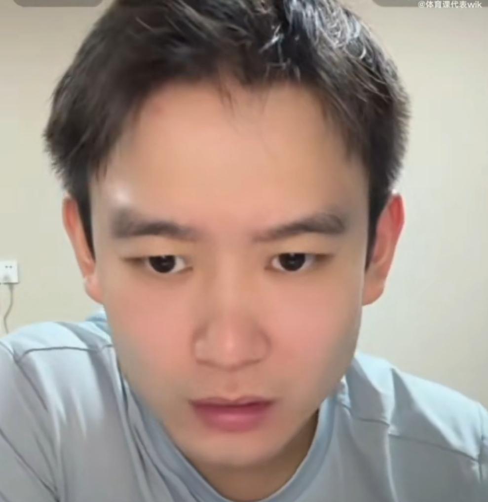刘丁硕直播说到:国乒像去德班，中东，印度，基本主力都把精力放在比赛上了。带不了的